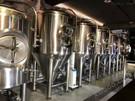 酿造精酿啤酒设备的厂家3000升啤酒生产设备