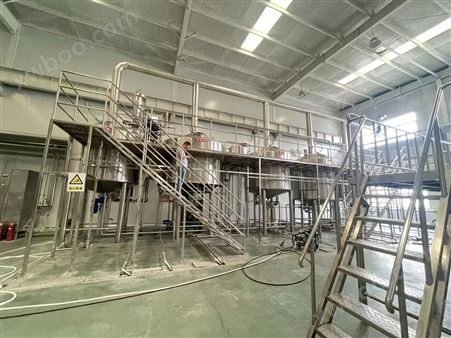供应啤酒厂10吨大型精酿啤酒酿造设备工厂