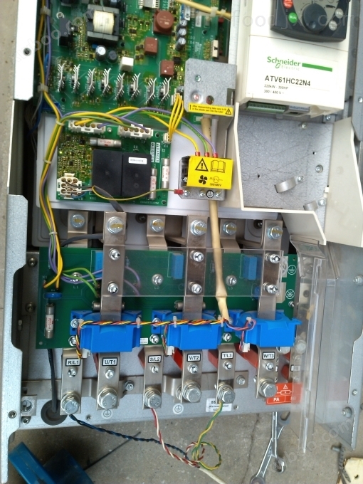 佛山施耐德变频器SCF1电机短路故障维修 卷烟机械